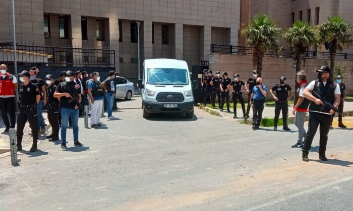 HDP İzmir İl Başkanlığında 1 kişiyi öldüren zanlı cezaevine gönderildi