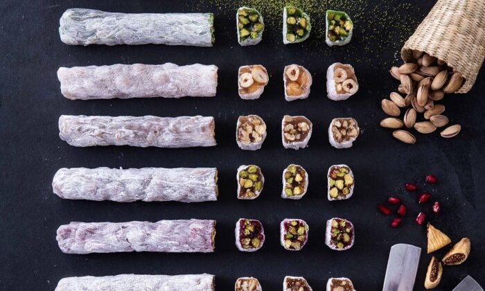 Hint Okyanusu’nun ortasına baklava