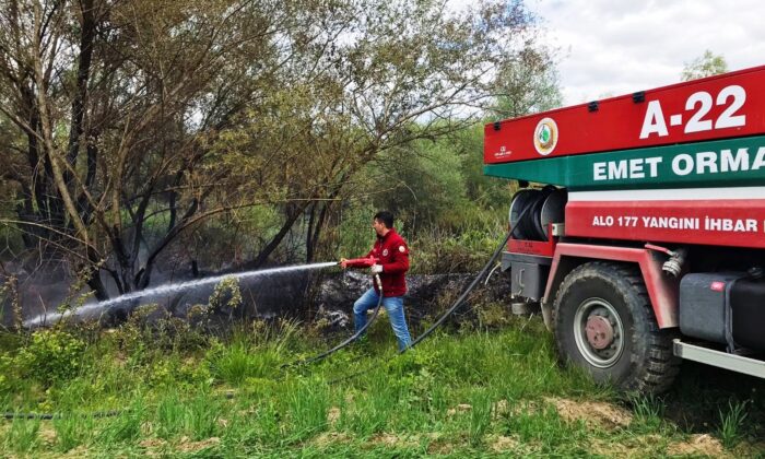 Hisarcık’ta arazi yangını