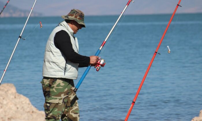 İç sularda getirilen balık avı yasağına olta balıkçılarından itiraz