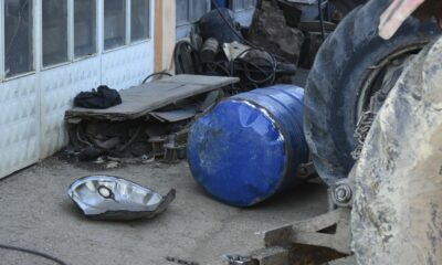 İçerisinde basınç oluşan varil patladı: 3 yaralı