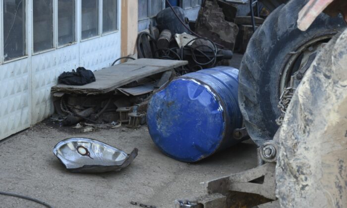 İçerisinde basınç oluşan varil patladı: 3 yaralı