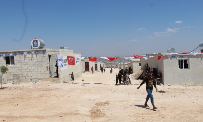 İdlib’te 341 briket ev dualarla teslim edildi