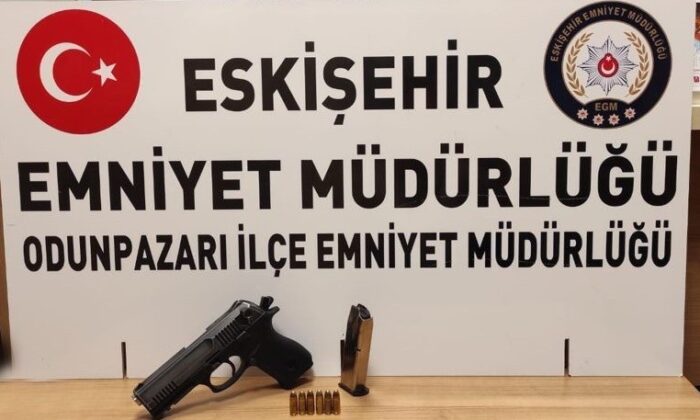 İhbar edilen şahsın üzerinde silah bulundu