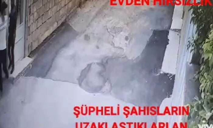 İkametten hırsızlık ve motosiklet hırsızlığı güvenlik kamerasında