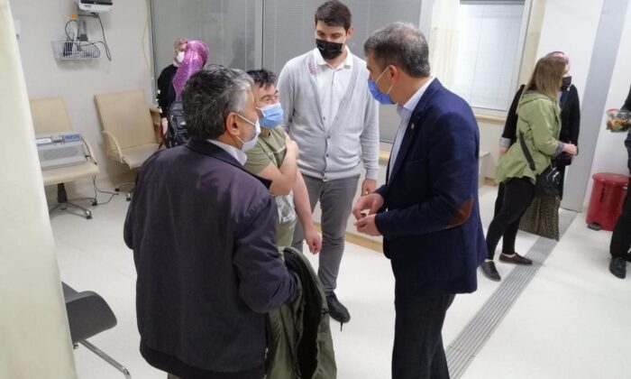 İl Başkanı Yıldırım’dan sağlık çalışanlarına ziyaret