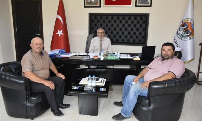 İlçedeki tarım arazilerindeki yolların düzeltilmesini istişare ettiler