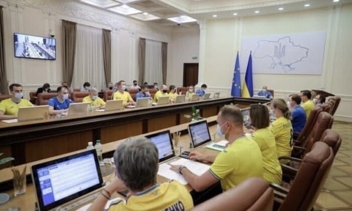 İlk kez çeyrek finale çıkan Ukrayna Milli Takımına, kabineden “formalı” destek