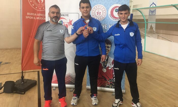 İlk kez katıldığı şampiyonada Türkiye Şampiyonu oldu