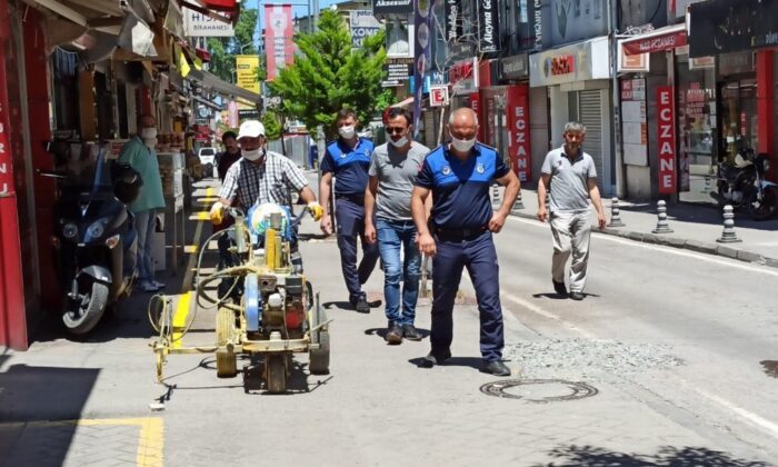 İlkadım’dan kaldırım işgaline çizgili önlem
