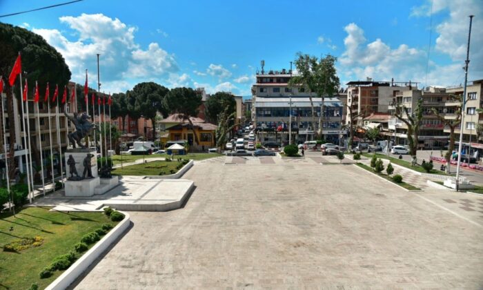 İncirliova Cumhuriyet Meydanı’nı modernleşecek, otopark sorunu çözülecek