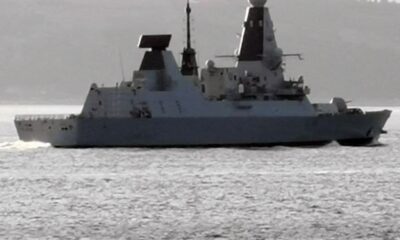 İngiliz savaş gemisi ‘HMS Defender’ Çanakkale Boğazı’ndan geçti