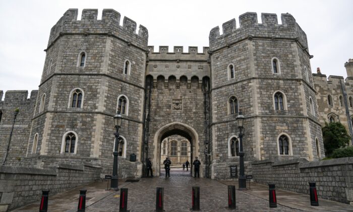 İngiltere Kraliçesi Elizabeth, 13 Haziran’da Biden ile görüşecek