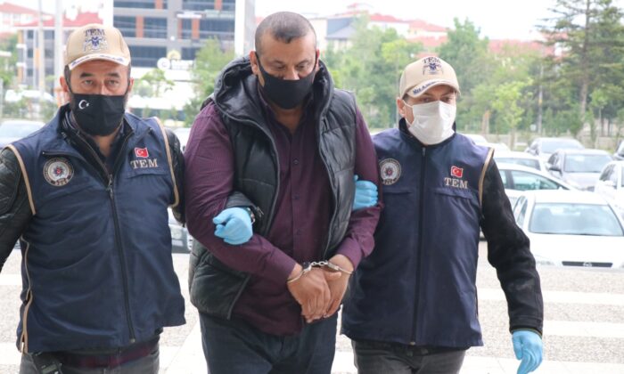 İnterpol tarafından aranan DEAŞ’lıya şafak baskını