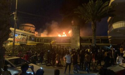 Irak’ta bir AVM’de yangın çıktı