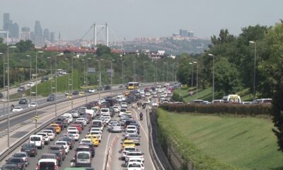 İstanbul’da kısıtlamasız ilk cumartesinde trafik yoğunluğu