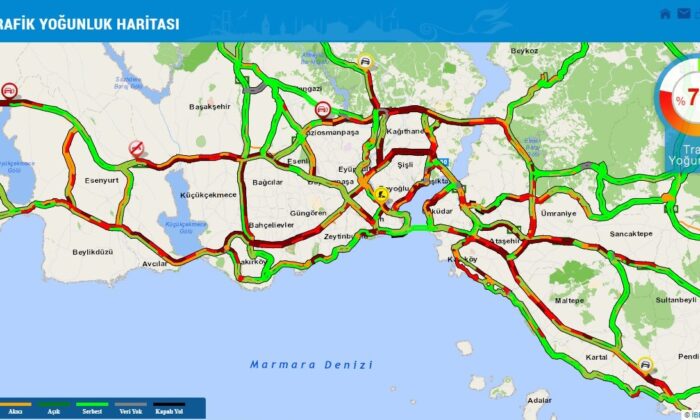 İstanbul’da sağanak yağış sonrası trafik yüzde 80’lere dayandı