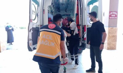 İstinat duvarına çarpan araçtaki 2 kişi öldü 2 kişi ağır yaralandı