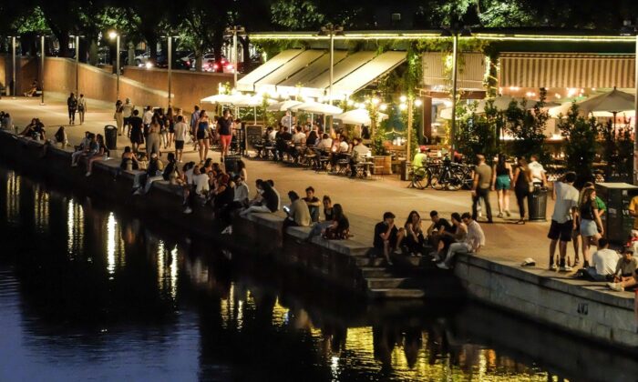 İtalya’da günlük vaka sayısı binin altında seyrediyor