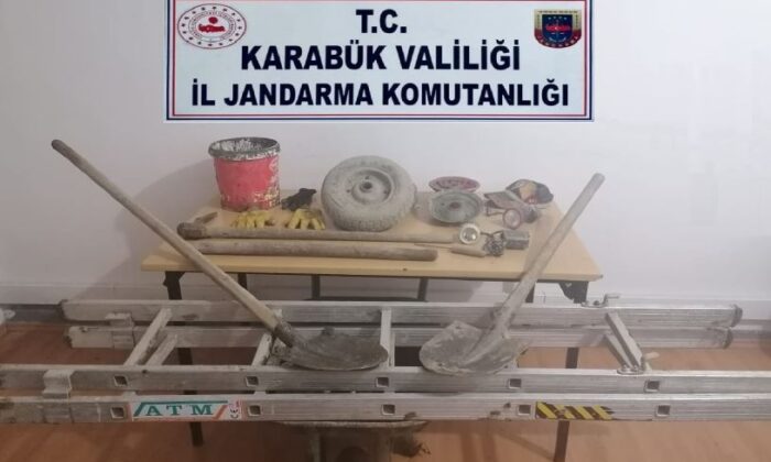 İzinsiz kazı yapan 3 şüpheli yakalandı