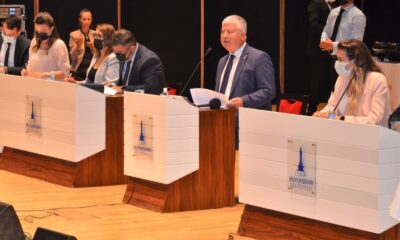 İzmir Büyükşehir Meclisinde İZBETON gerginliği