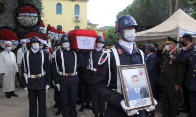 İzmir şehidini gözyaşlarıyla uğurladı
