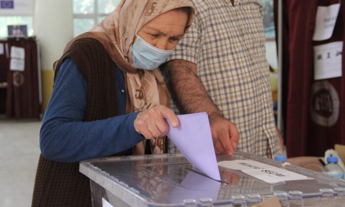 İzmir’de 23 mahallede muhtarlık seçimi yapılıyor