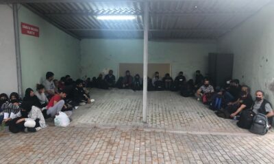 İzmir’de göçmen kaçakçılığı operasyonu: 4 gözaltı