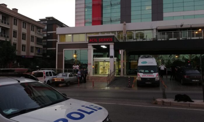 İzmir’de silahla göğsünden vurulan kişi yaşamını yitirdi