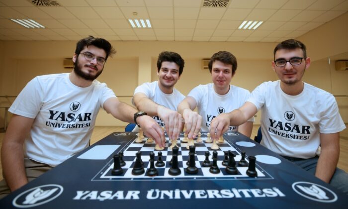 İzmir’e şampiyonluk getirdiler