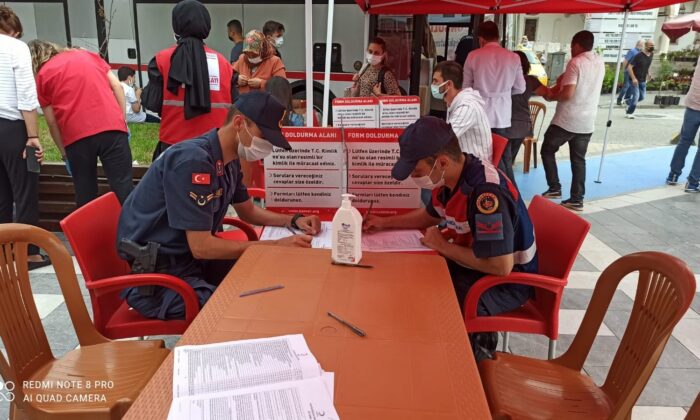 Jandarma kan bağışına destek verdi