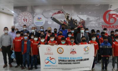 Kabakcı, Türkmen çocuklarla bir araya geldi