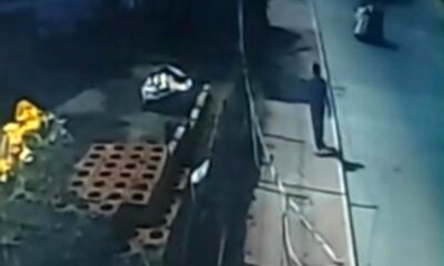 Kağıt toplayıcısı çocuğa kamyonet böyle çarptı