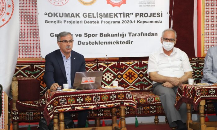 Kahta’da şiir dinletisi düzenlendi