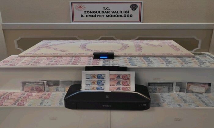 Kalpazanların sahte para oyununu polis bozdu: 2 kişi tutuklandı