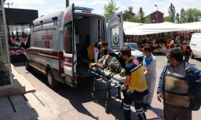 Kamyonetin çarptığı yaşlı adam yaralandı