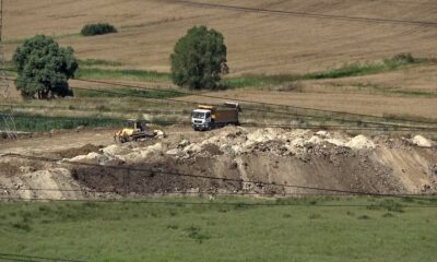 Kanal İstanbul şantiyesinden alınan hafriyatlar, yeni yollar için kullanılıyor