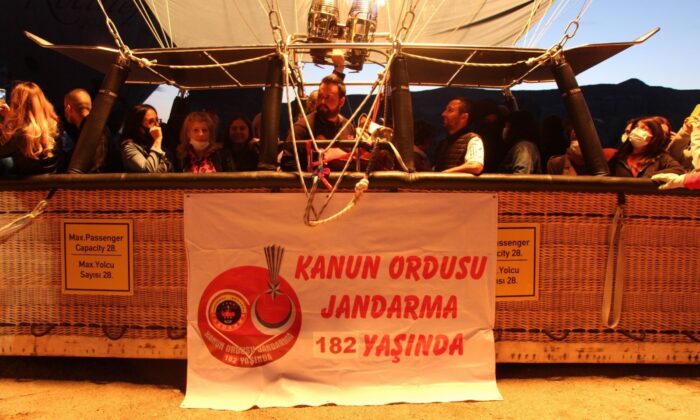 Kapadokya’da jandarmanın kuruluşunu 182.yıldönümü gökyüzünde kutlandı