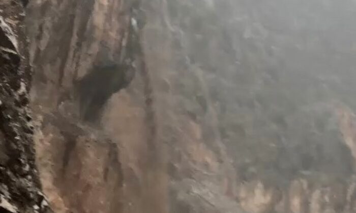 Kapuzbaşı şelaleleri yolunda heyelan tehlikesi