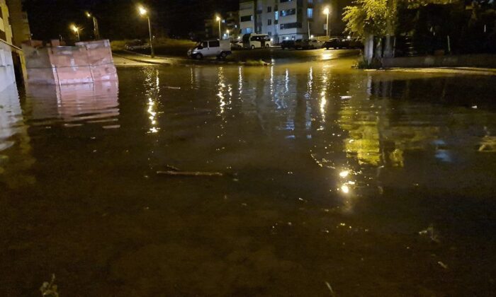 Karabük’te metrekareye 20 kg yağış düştü, ev ve bahçeleri su bastı