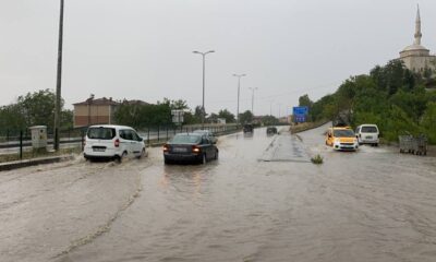 Karabük’te sağanak sonrası yollar göle döndü