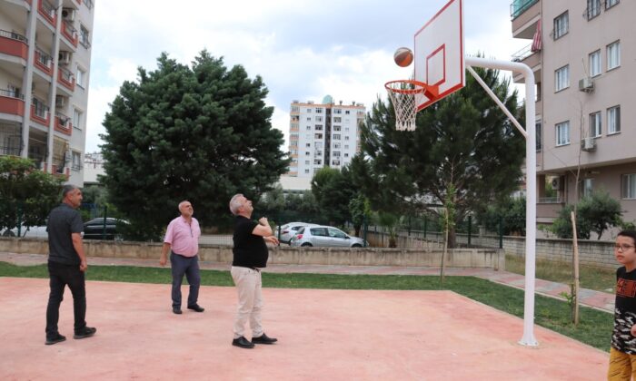 Karacaoğlan’a semt sahası