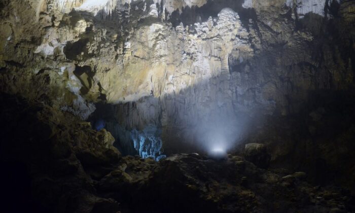Karadeniz’in en uzun mağarasına ziyaretçi akını