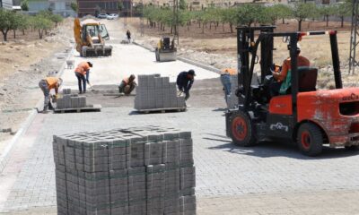 Karaköprü kırsalında kilitli parke çalışması