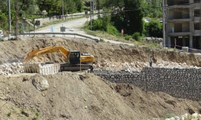Karaman Başyayla’da dik ve virajlı yollar genişletiliyor