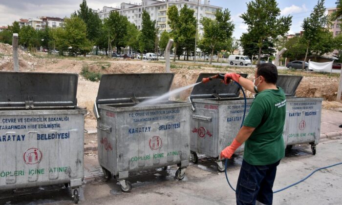 Karatay Belediyesi ilaçlama çalışmalarına hız verdi