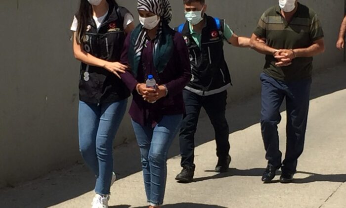 Karı-kocanın da aralarında bulunduğu uyuşturucu tacirleri adliyeye sevk edildi