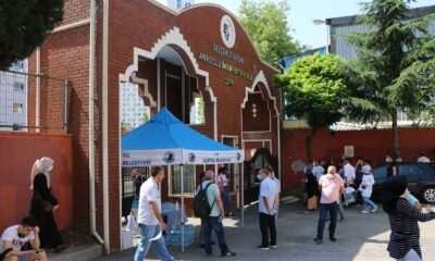 Kartal Belediyesi, YKS sınavına giren öğrencileri yalnız bırakmadı