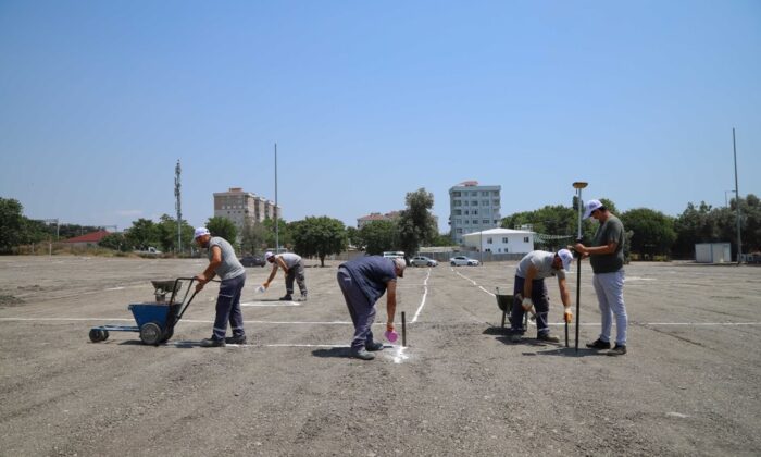 Kartal’da kurban satış ve kesim alanı bayrama hazırlanıyor