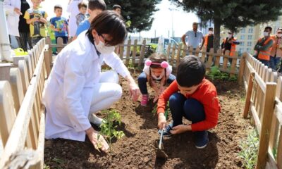 Kartallı minikler, yerli ve organik tarımın önemini hobi bahçelerinde öğreniyor
